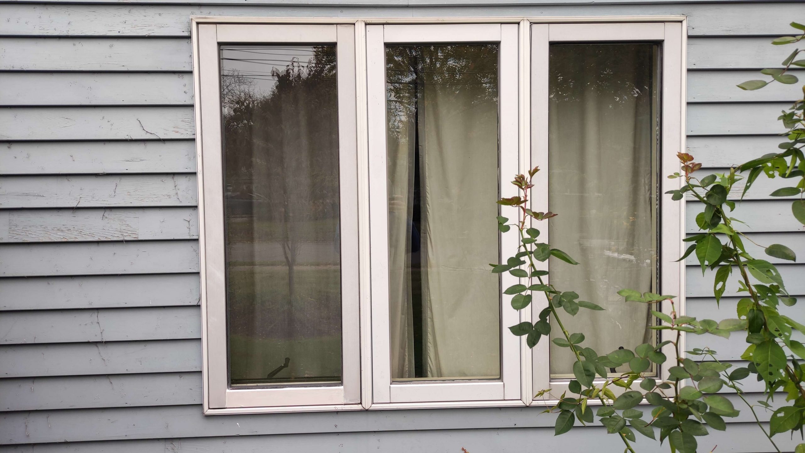 Cleaning and Lubricating Sticky Sliding Windows